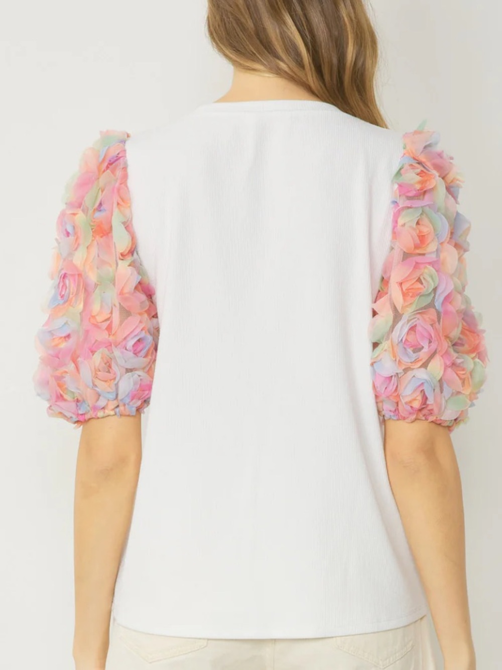 Entro 3D Floral Puff Sleeve Blouse - Picture 4 of 10